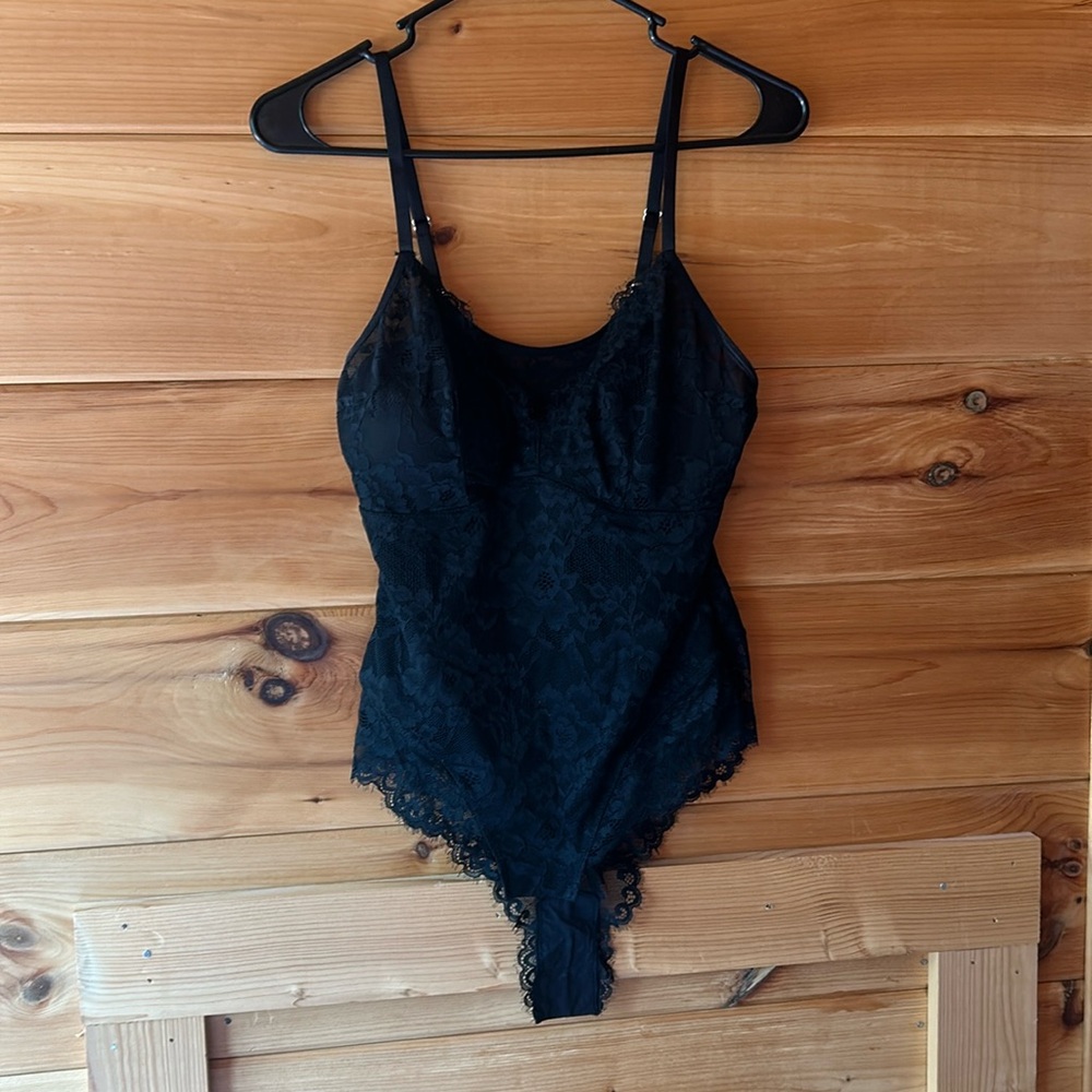 Black size large lace bodysuit